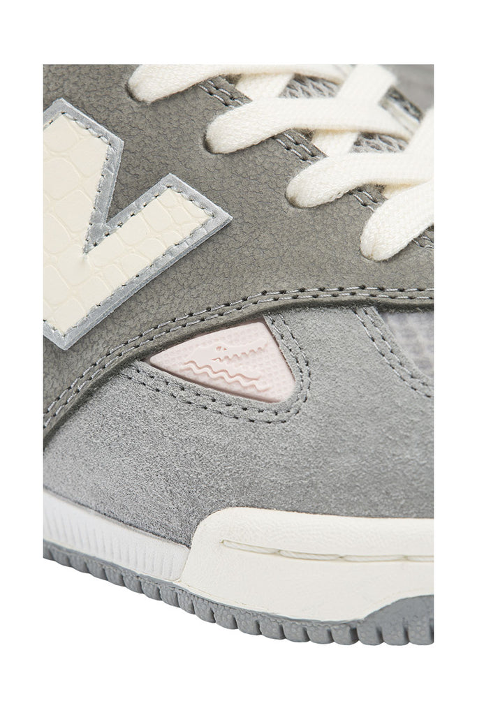 NB NUMERIC TOM KNOX 600 x LOST ART Grey