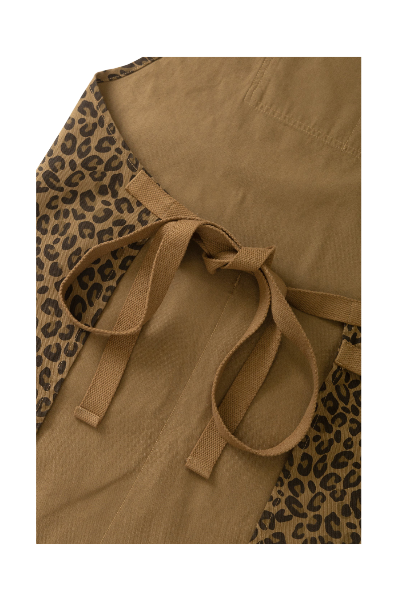 SERVICE WORKS PATTERNED APRON Brown Leopard