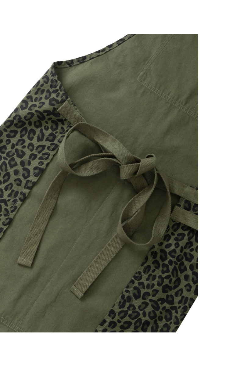 SERVICE WORKS PATTERNED APRON Green Leopard