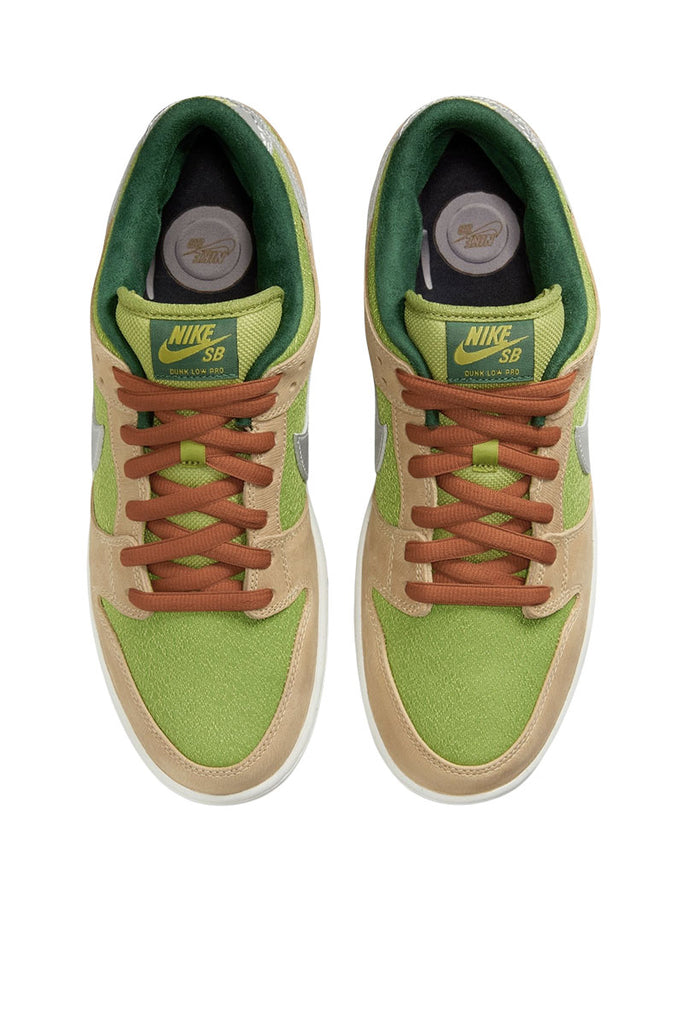 NIKE SB DUNK LOW "ESCARGOT" Sesame / Metallic Silver - Pear - Fir